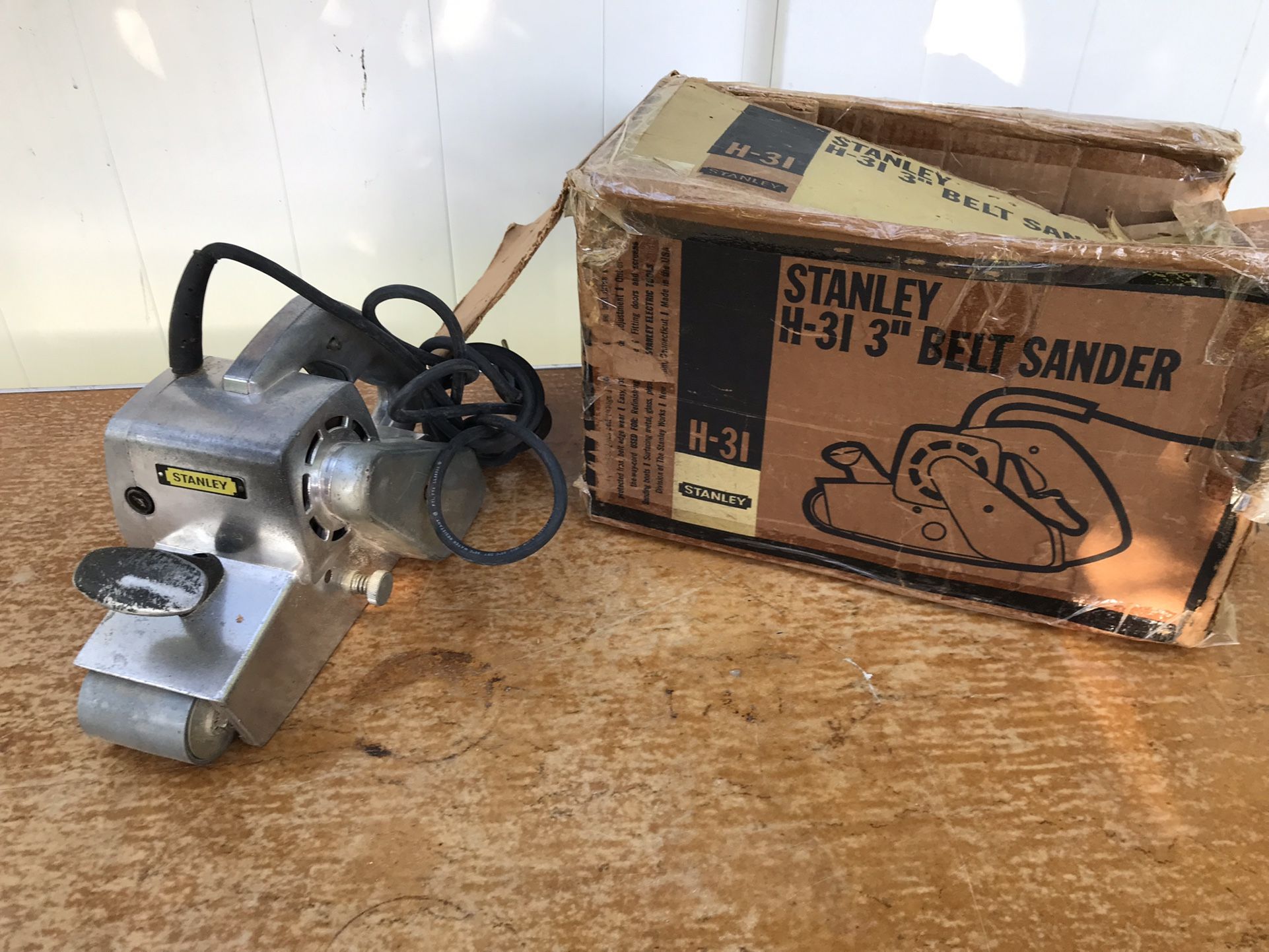 Stanley Heavy Duty Belt Sander 