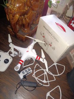 DJ Phantom 2 Vision+ camera drone