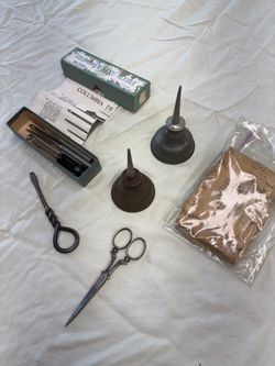 Antique Sewing Machine-singer sewing items from 1891 on up