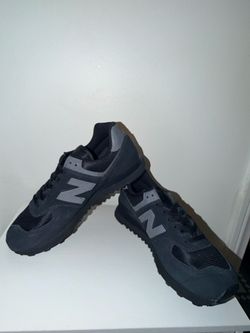New balance black sneakers!