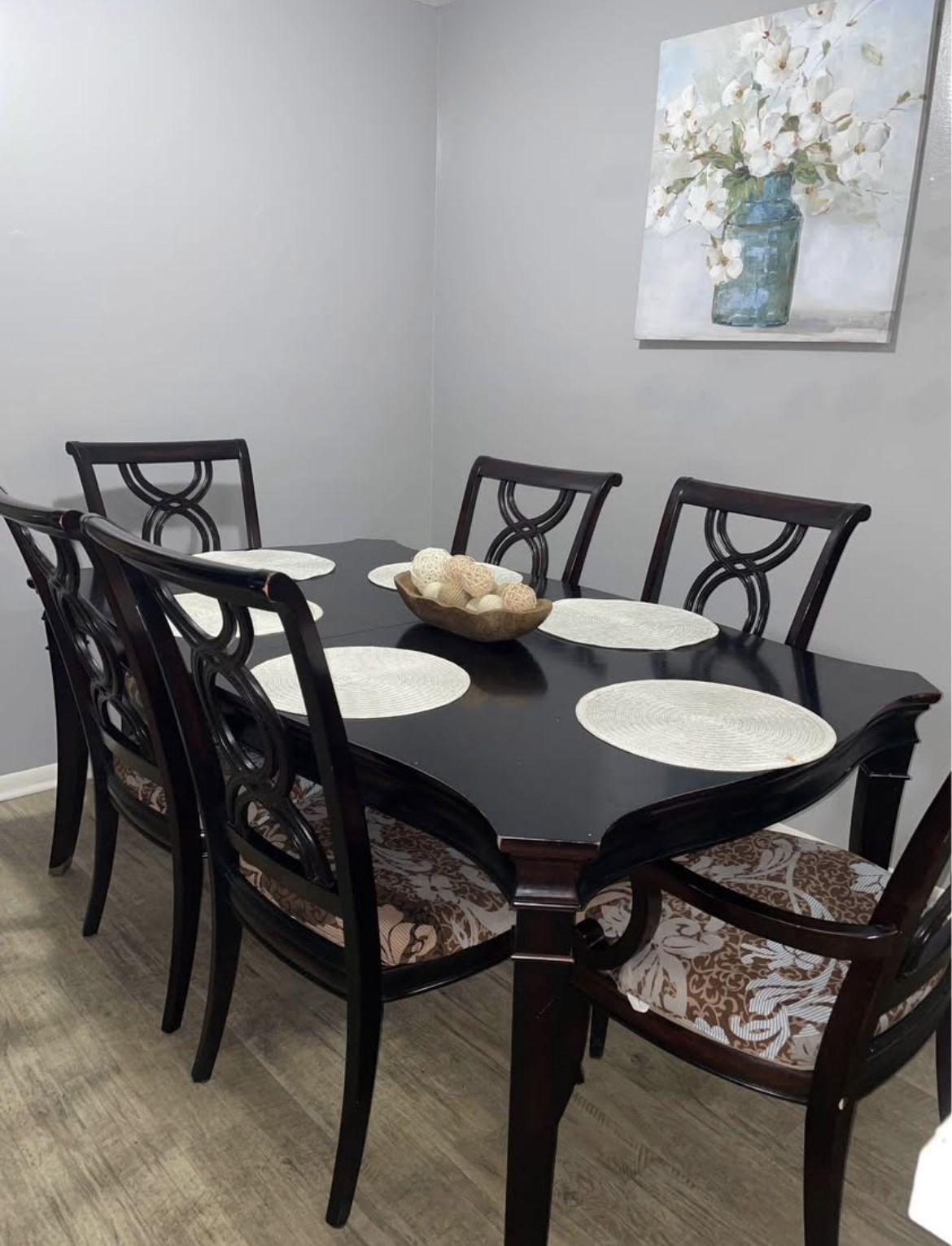 Dining table and chairs 