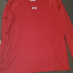 Size Adult Medium Under Armour Athletic Shirt!