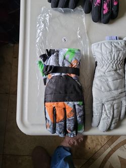 Snow Gloves Variety  $ 6.00 Each