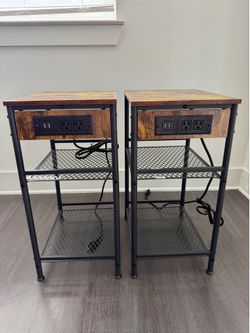 Set of 2 End Tables with Built-in Charging Station