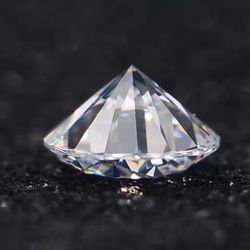 Moissanite 1ct