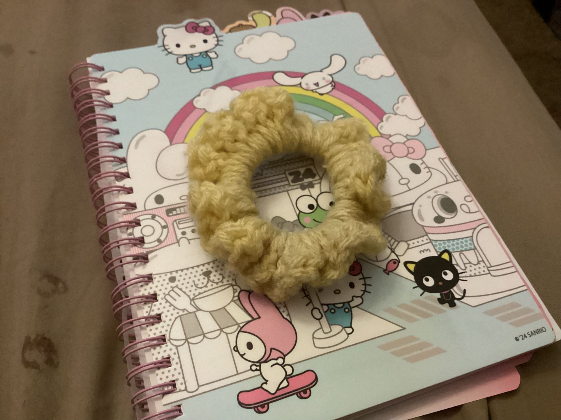 Cute Pastel Yellow Crochet Scrunchie, Hand Crochet My Me. In Great Condition