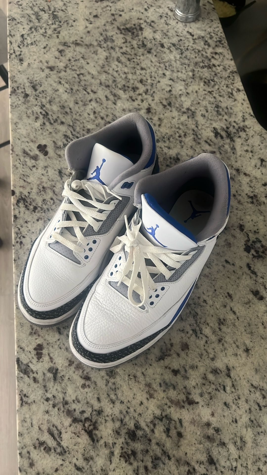 Jordan 3s