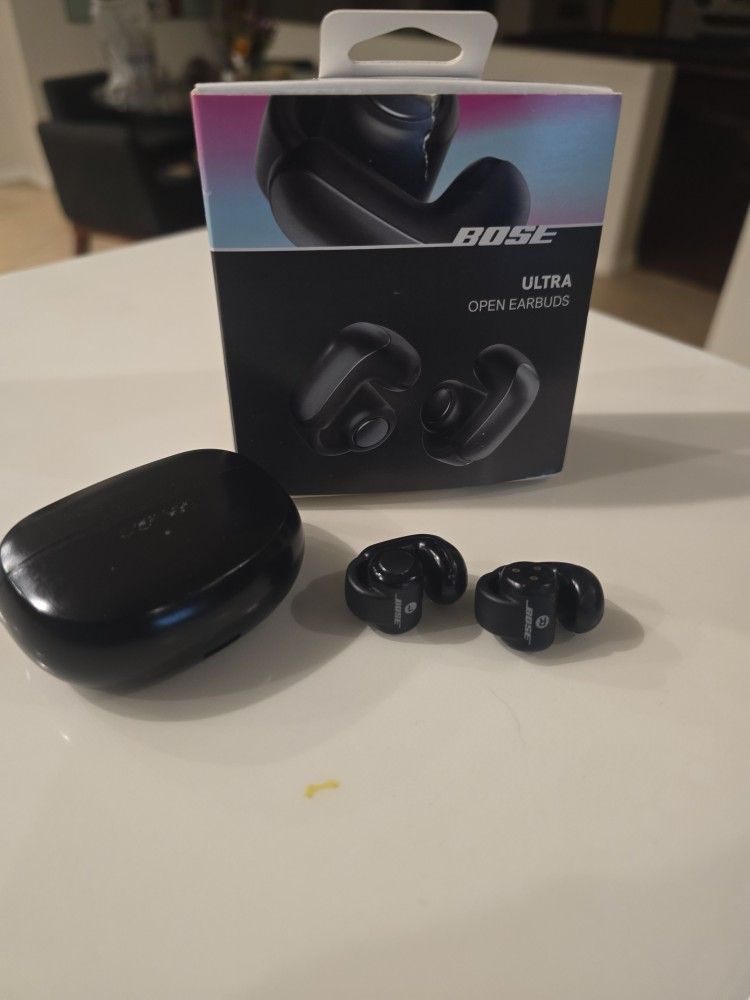 Bose Ultra Open Earbuds