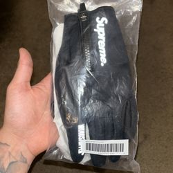 Supreme Gloves 