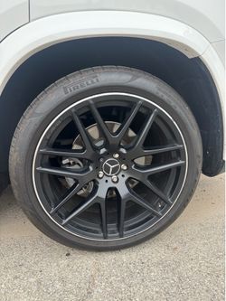GLS tires staged 315/35/22 and 285/40/22