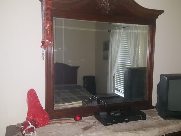 Queen bedroom set, dresser, headboard, footboard & frame ...