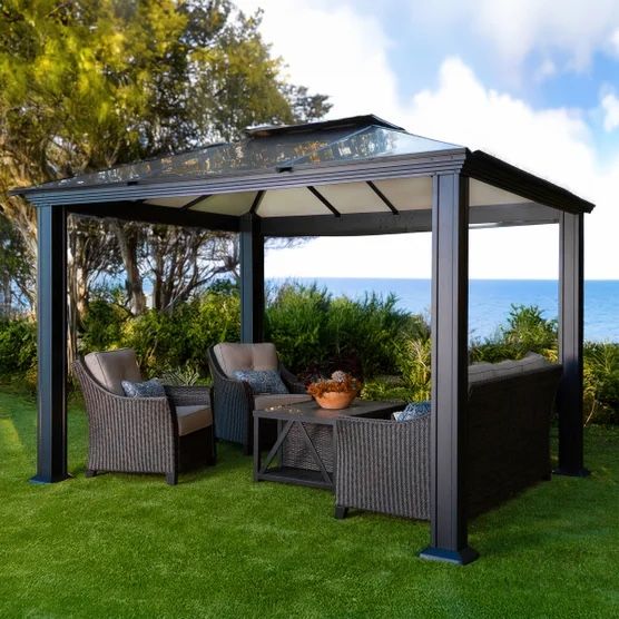 Paragon Santa Monica Aluminum Gazebo - Great Condition