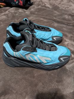 Yeezys Shoes 700