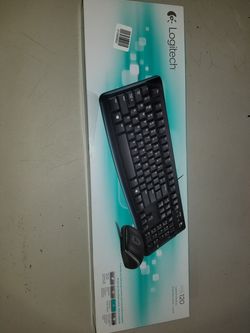 LOGITECH ,DESKTOP ENSEMBLE CLAVIER +SOURIS (NEW IN BOX)