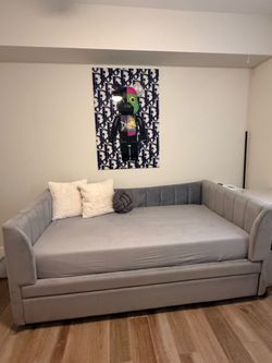 Double twin daybed 2 twin mattresses included