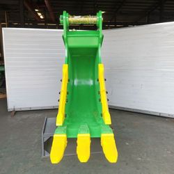  Extreme Heavy Duty Rock Bucket 24" inches for Caterpillar 330, 330 D-LINKED, 330L, 330BL, 330CL.
