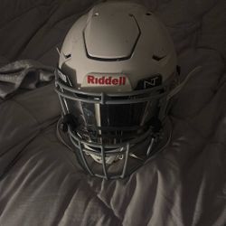 Riddell Speed  Flex With Visor 
