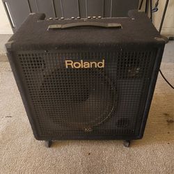 ROLAND KC-550 STEREO MIXING KEYBOARD AMPLIFIER 