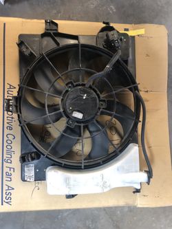 2015 Hyundai accent GLS fan shroud with electric fan