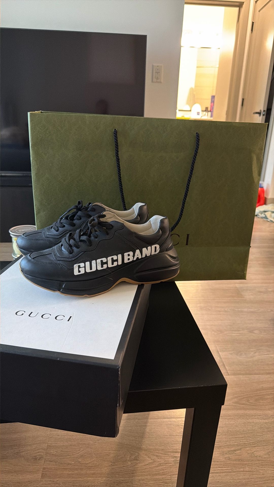 Gucci Sneakers Size 41 (8.5/9)
