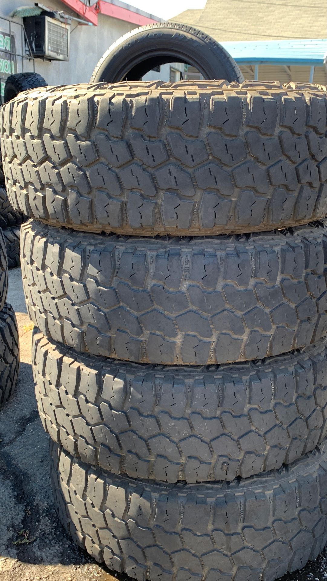 (4) 265/70/17 AMERICUS RUGGED M/T TIRES (GOOD CONDITION for Sale in