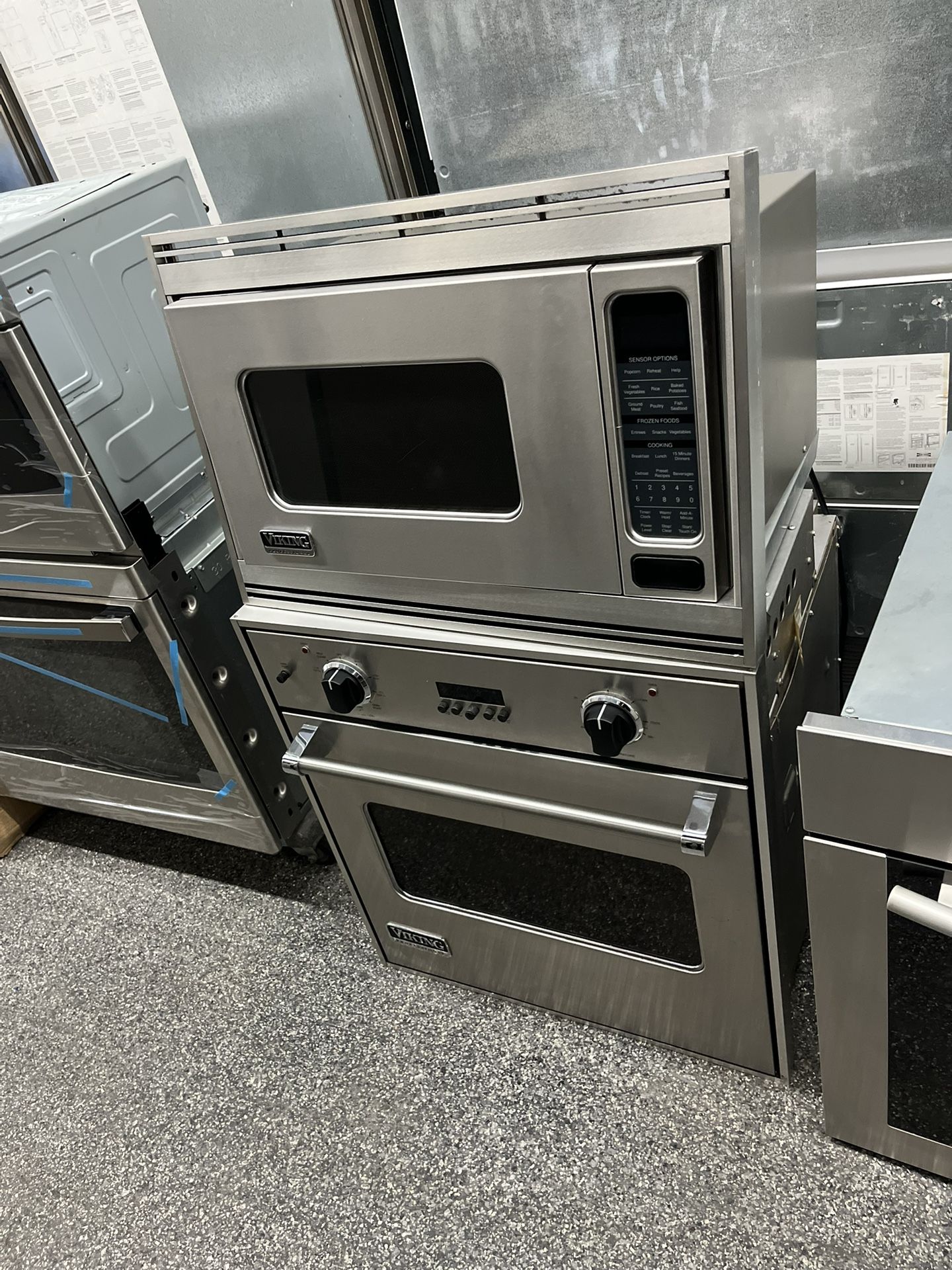 Stainless Steel Viking Professional Microwave Oven Combination 27”