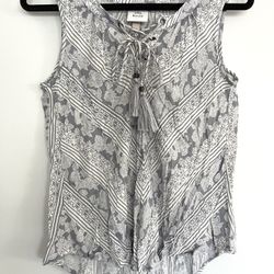 Woman’s Tank Top Size XL