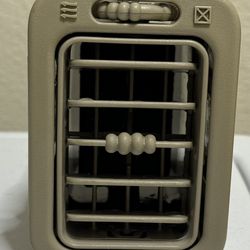 99 To 06 Chevy Suburban Tahoe Silverado Yukon Right RH Dash AC Vent Light Pewter Tan OEM