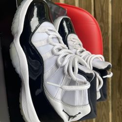 Air Jordan 11 Retro Size 8