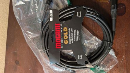 Mogami Gold Instrument Right Angle 18 Electric Guitar Instrument Cable