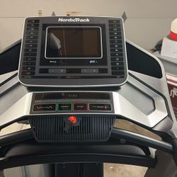 Treadmill- Nordic track EXP 10i