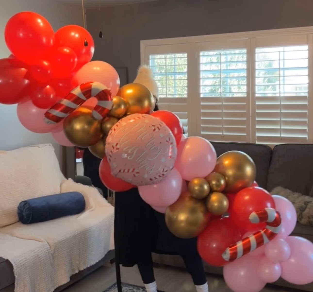 Christmas Balloon Garland