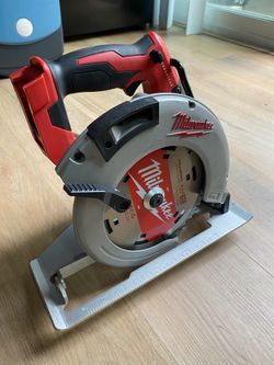 Milwaukee 7-1/4 Inch Brushless Circular Saw