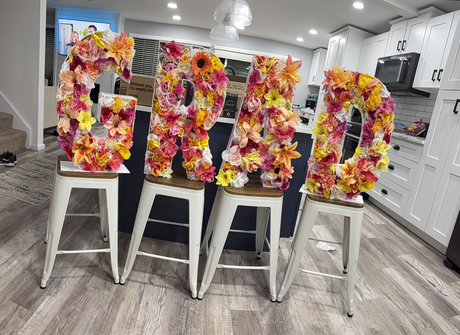 2’ 3D Flower Letters GRAD