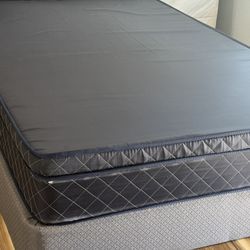 USED FULL SIZE PILLOWTOP HYBRID MATTRESS ONLY 