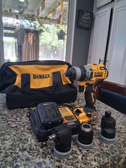 Dewalt drill 12volt two  batteries