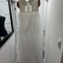 Wedding dress