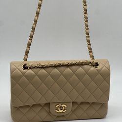 Medium Double Flap 