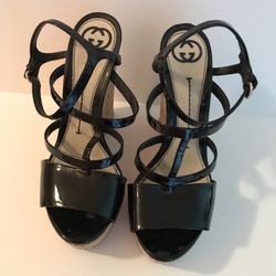 AUTHENTIC ,GUCCI, PATENT LEATHER WEDGE HEEL S SANDALS SIZE  37