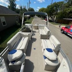 Pontoon Boat