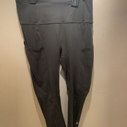 Lululemon Olive Green Cropped Legging Size 4