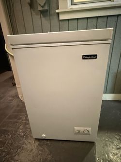 Magic Chef Chest Freezer 3.5 cf