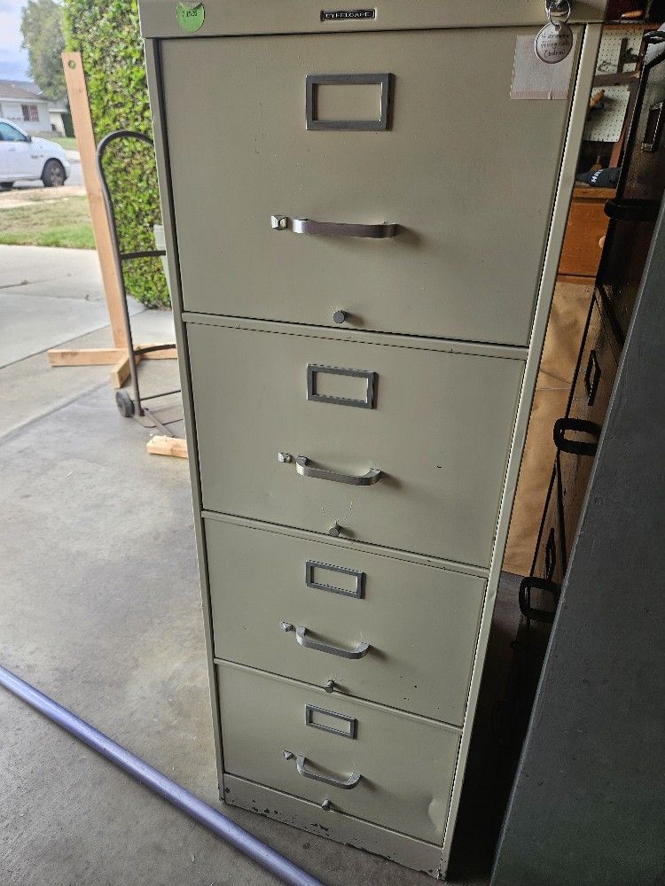Steelcase 4 Drawer File Cabinet