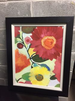 Framed flower paint 21” x 25” x 1”