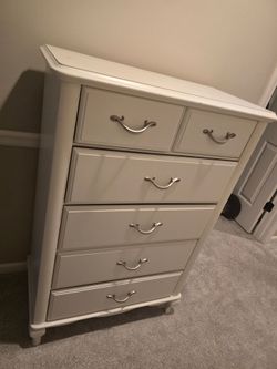 Girls Wood Dresser
