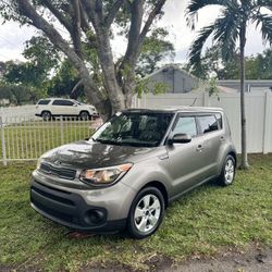 2017 Kia Soul Wagon 4D