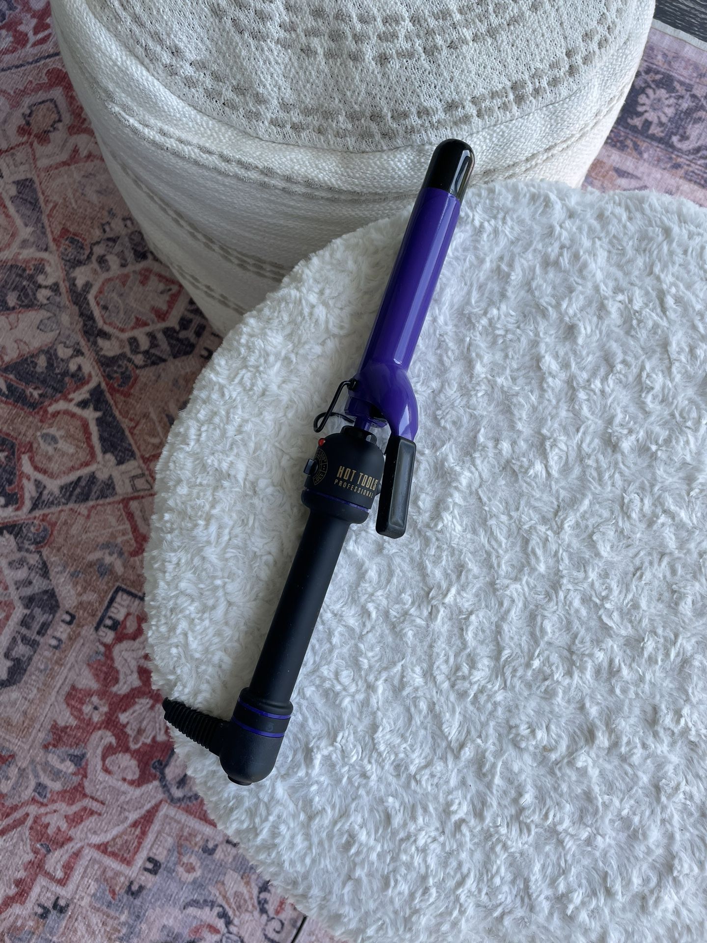 Hot Tools Professional Ceramic + Tourmaline Curling Iron Wand