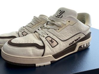 LOUIS VUTTON SNEAKERS
