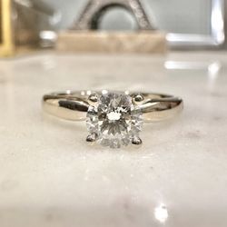 18K White Gold Lab Grown Diamond Engagement Ring