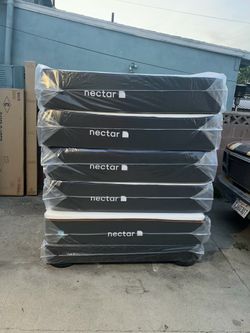 ☎️📲📞call or Tex (213)713-74-89      Nectar Mattress.             Nectar Premier queen   Size  - 13" Memory Foam Mattress     New Mattress in a plast